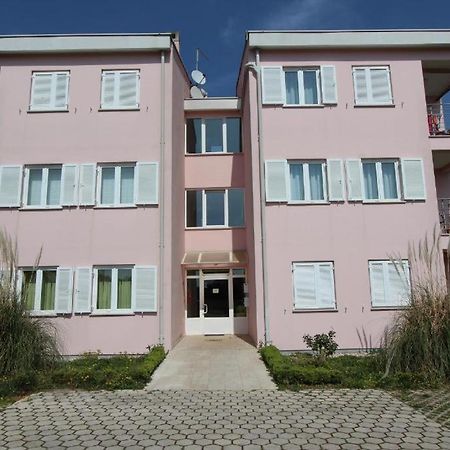 Apartments Lola Rovinj Eksteriør billede