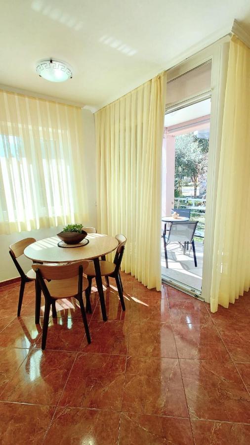 Apartments Lola Rovinj Eksteriør billede