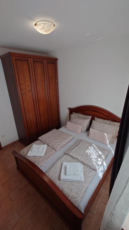 Apartments Lola Rovinj Eksteriør billede