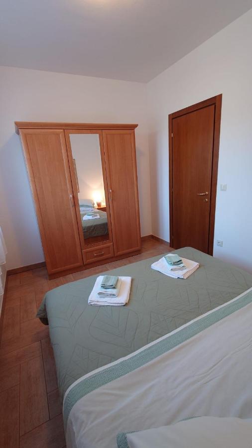Apartments Lola Rovinj Eksteriør billede