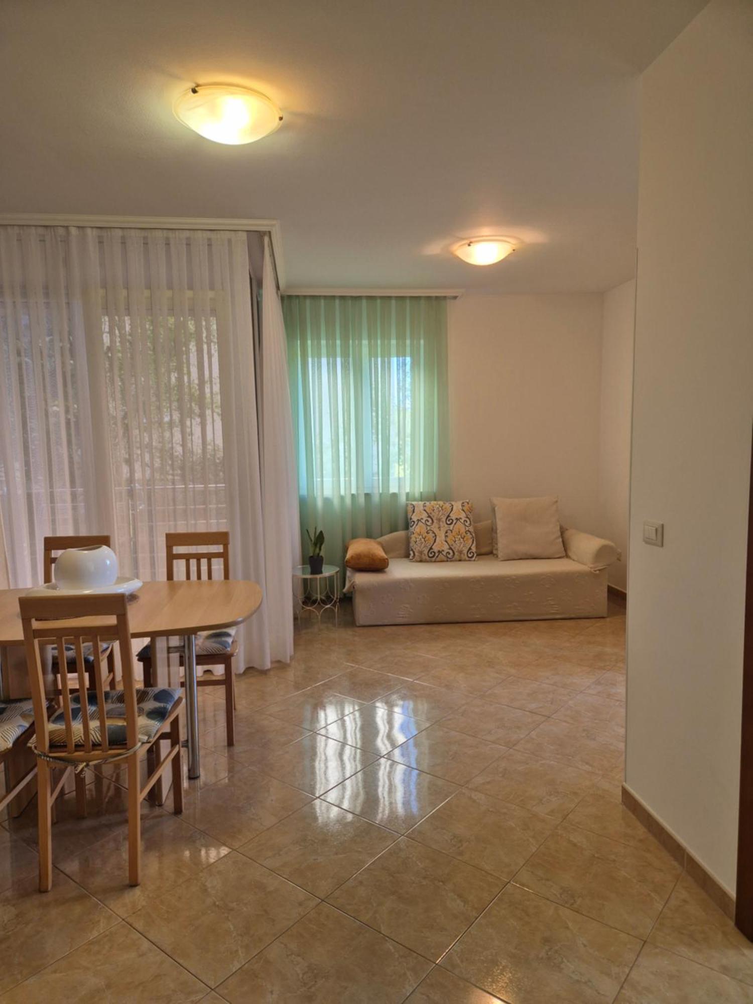 Apartments Lola Rovinj Eksteriør billede